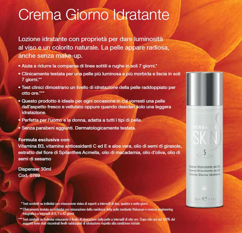 Herbalife SKIN Crema Giorno Idratante. Sapientemente formulata con una miscela delicata sulla pelle di vitamine, Aloe vera e olio di noce di macadamia, questa crema viso idratante multiuso agisce per nutrire e idratare la pelle. Un vero e proprio prodotto base per la cura della pelle, Herbalife SKIN Crema Giorno Idratante è adatta a tutti i tipi di pelle e realizzata per l'uso quotidiano antirughe