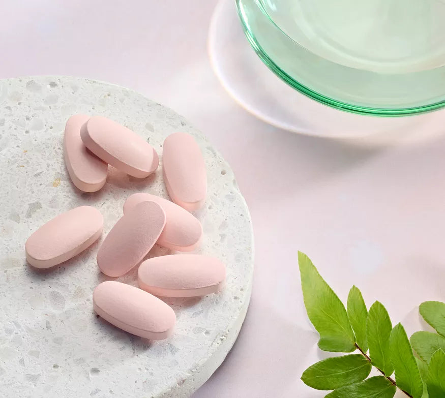 Herbalife formula2 vitamine e minerali Un supporto nutrizionale a tutto tondo, Vitamin & Mineral Complex è sviluppato da esperti e supportato dalla scienza. Formulato appositamente per le donne, ogni compressa è progettata per fornire 24 micronutrienti chiave per supportare le esigenze del tuo corpo. Vitamin & Mineral Complex Donna