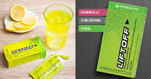 liftoff herbalife on solo 10 calorie per porzione, LiftOff® è un integratore energetico effervescente a basso contenuto calorico che offre un gusto eccezionale in una compressa facile da usare. Comodamente confezionato in bustine tascabili singole, LiftOff® è formulato con una miscela di vitamine chiave, tra cui la Vitamina C e le Vitamine B1, B2, B3, B6 e B12. Inoltre, ogni compressa fornisce 75 milligrammi di caffeina*, inclusa la caffeina naturale derivata dalla pianta di guaranà.