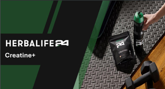 H24 CREATINE+ INDICAZIONI PRINCIPALI
• Migliora le performance sportive: l'assunzione giornaliera di 3 g di Creatina è ideale in caso di attività ripetitive, di elevata intensità e di breve durata, poiché contribuisce a incrementare le prestazioni fisiche.
• Con Calcio e Vitamine del gruppo B: il Calcio e le Vitamine del gruppo B (Vitamine Bó e B12, Niacina, Riboflavina, Tiamina e Acido pantotenico) contribuiscono al normale metabolismo energetico. Il Calcio contribuisce anche alla normale funzione muscolar