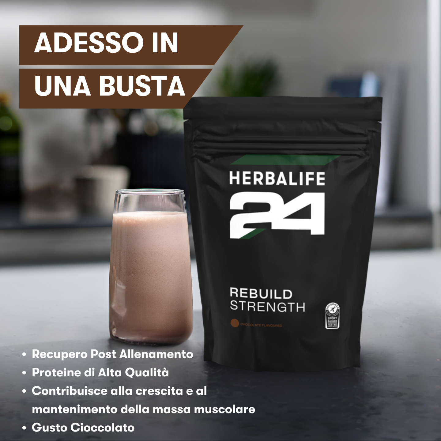 Supporta il tuo recupero post-allenamento* con Rebuild Strenght.

Rebuild Strenght è una bevanda il recupero post-allenamento* a base di carboidrati e proteine, sviluppato appositamente per gli atleti. Formulato con l'aggiunta di L-glutammina e aminoacidi ramificati (BCAA), questo integratore alimentare unico contiene carboidrati che contribuiscono al recupero* dopo l'esercizio anaerobico.
Rebuild Strenght è formulato con proteine del siero di latte di alta qualità e fornisce 25 grammi di proteine per porzi