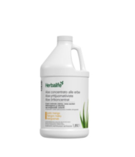 Aloe Concentrato alle erbe gusto mango da 2 litri Herbalife, senza zuccheri aggiunti, senza coloranti aggiunti, lenitivo, antinfiammatorio,Dona all’acqua un tocco delizioso con l’Aloe Concentrato alle Erbe. Questa bevanda dal sapore delicato è a basso contenuto calorico, ricca di succo di Aloe vera di alta qualità e appositamente progettata per aiutarti a soddisfare le tue esigenze di idratazione.
L’Aloe Concentrato alle Erbe contiene il 40% di succo di Aloe vera spremuto a freddo e ricavato dall'intera 